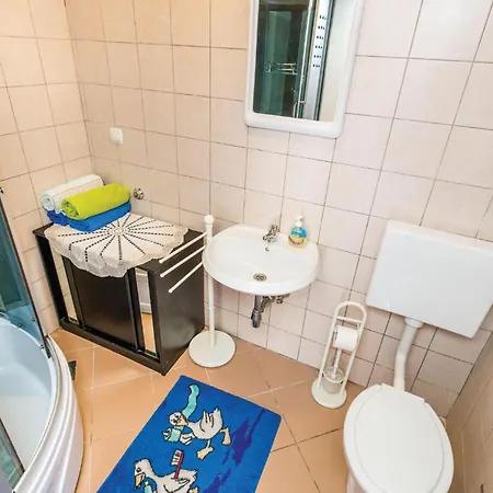 Apartamento In With Kitchen