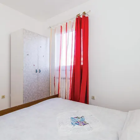 Nice Apartment In Matulji With Kitchen *