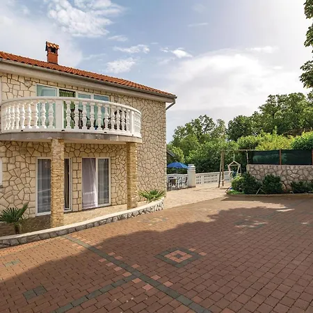 Lägenhet In With Kitchen