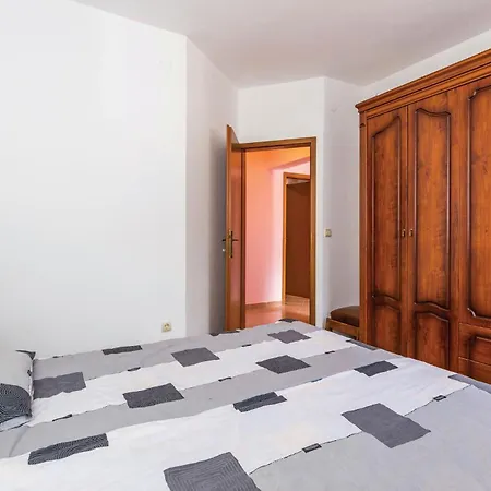 Nice Apartment In Matulji With Kitchen Apartment *