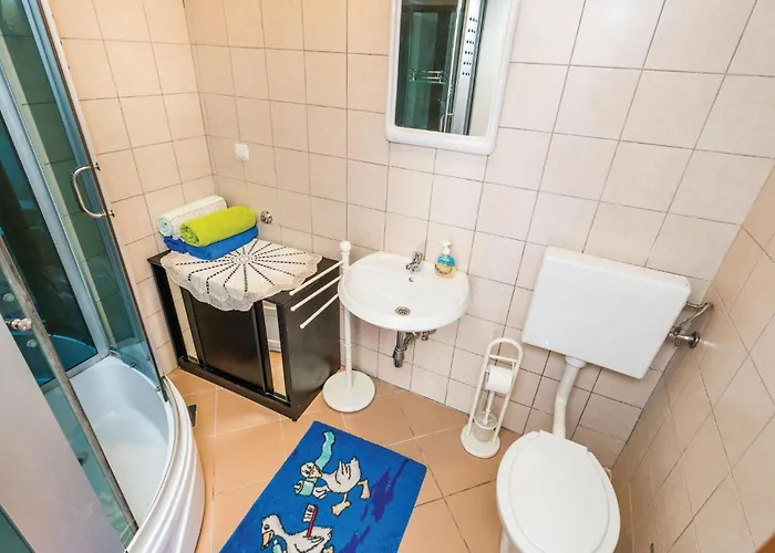 Appartamento In With Kitchen